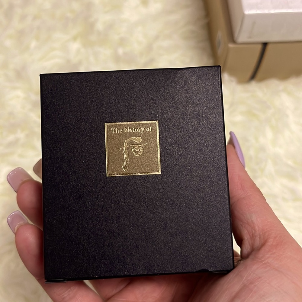 The History of Whoo Hwanyu Imperial Youth First Serum 1ml x 10pcs